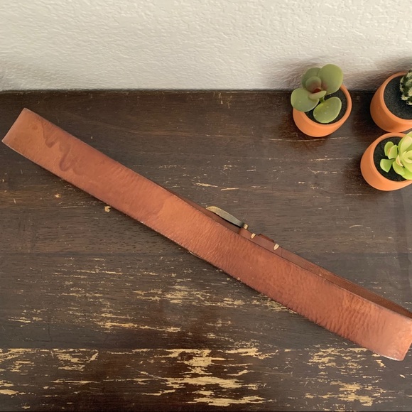 Fossil | Woman's brass buckle brown leather belt - Picture 3 of 7